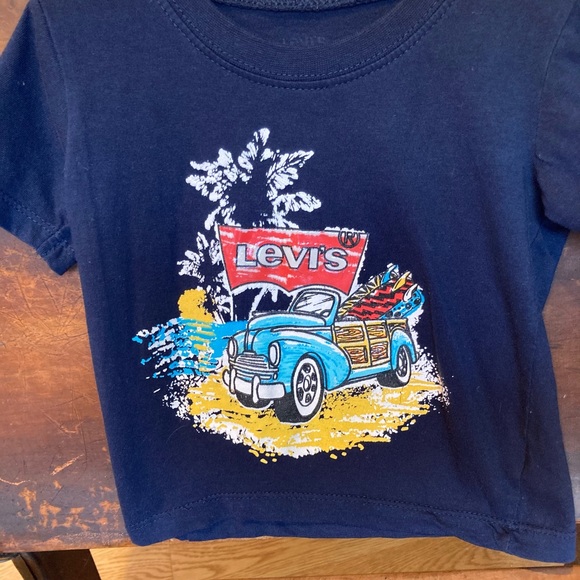 Levis Vintage Convertible Tee - Picture 11 of 11